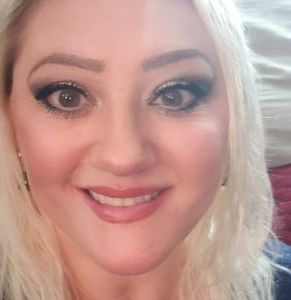 Meet your Posher, Chrissy